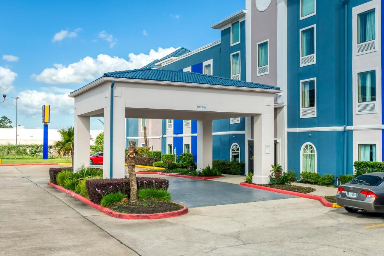 Comfort Inn & Suites Fm1960-Champions Хьюстон Экстерьер фото